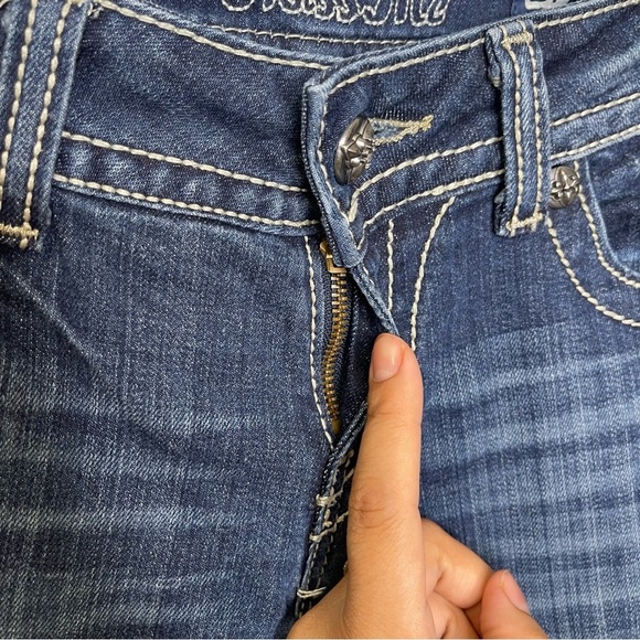 Miss Me Shine On Boot JP5645B Flap Pockets Embellished Jeans Sz 27 - Picture 5 of 8